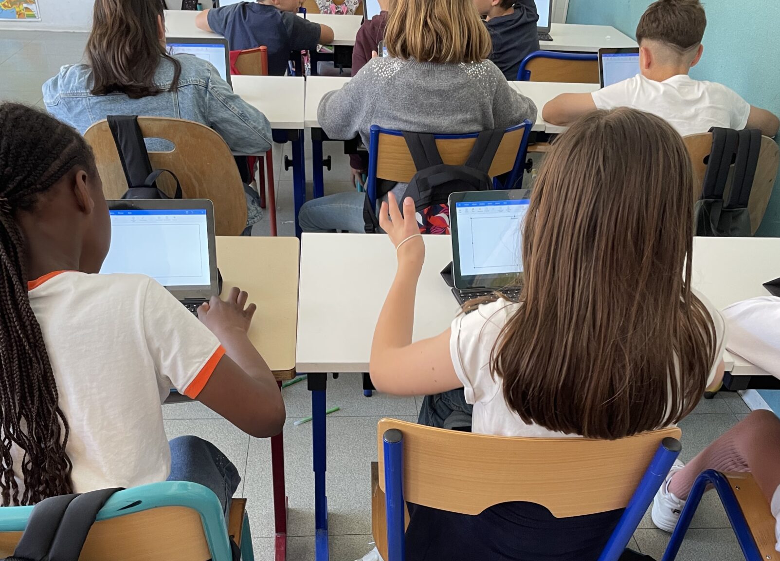 Atelier tablette école : le numérique éducatif à Ensuès-la-Redonne